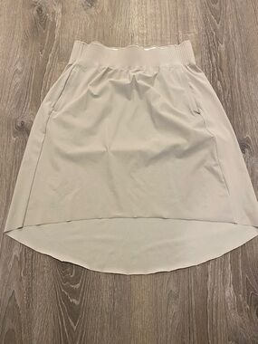 Athleta High-Low Pull-On Skirt in Light Beige